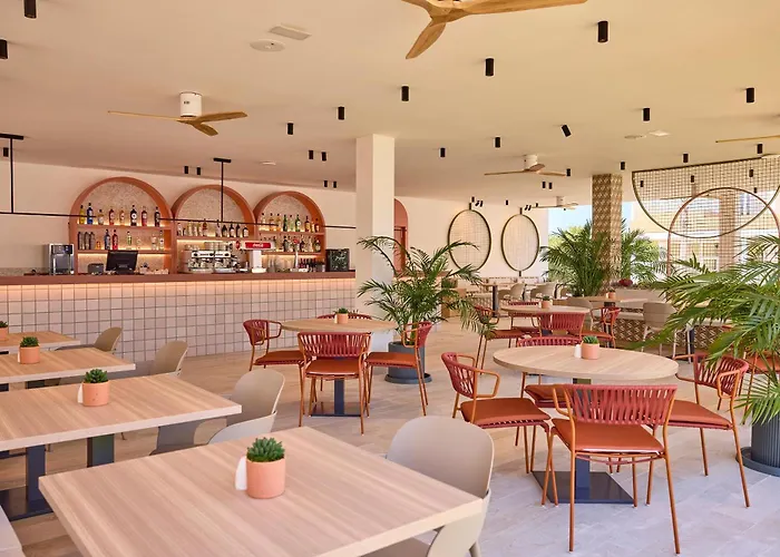 Zafiro Alzinar Mar Adults Only - Refurbished 2025 4* Can Picafort